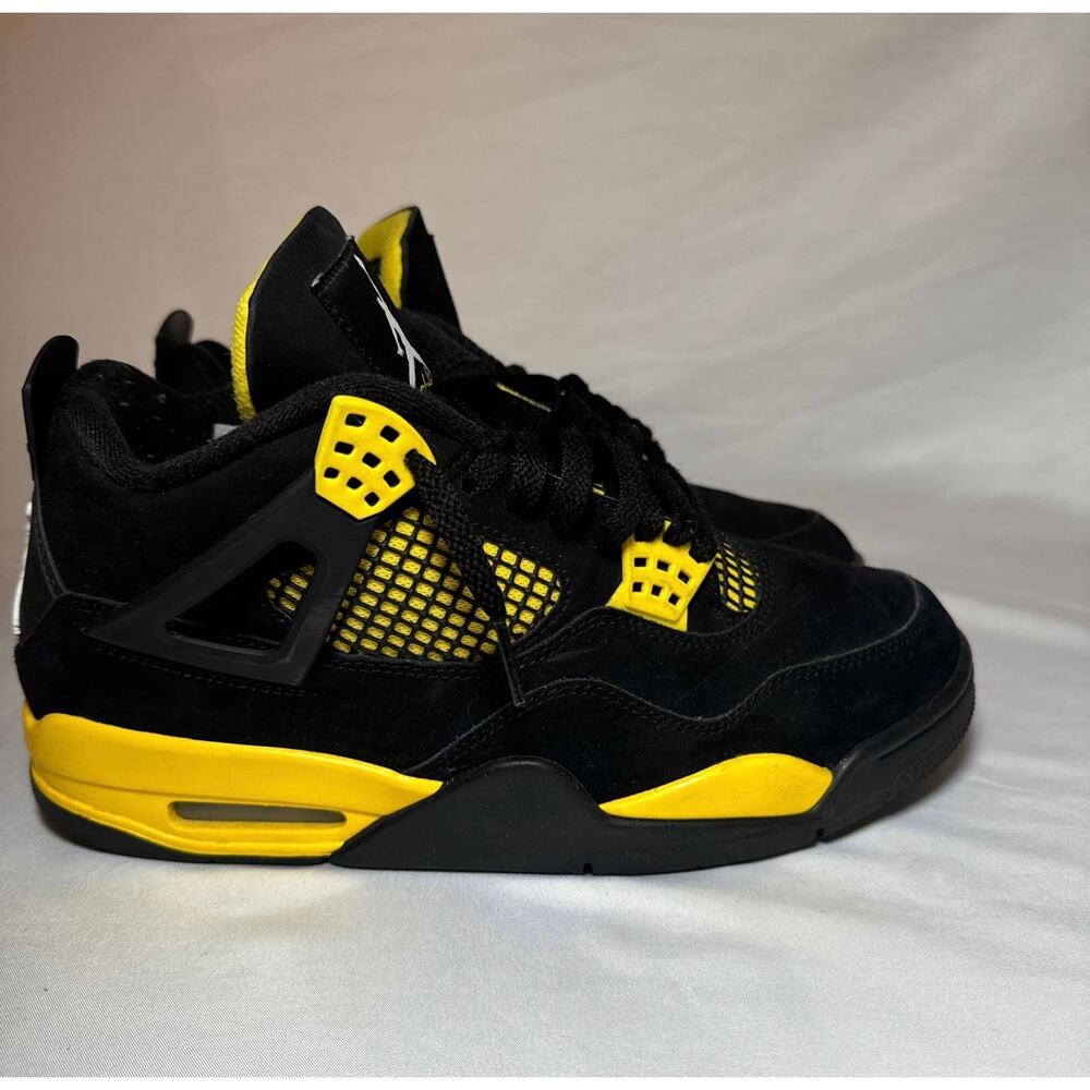 Size 8 - Nike Air Jordan 4 Retro Thunder 2023 Men's Shoes Ships Now